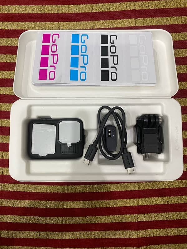 Gopro Hero 13 Black just box opened 1