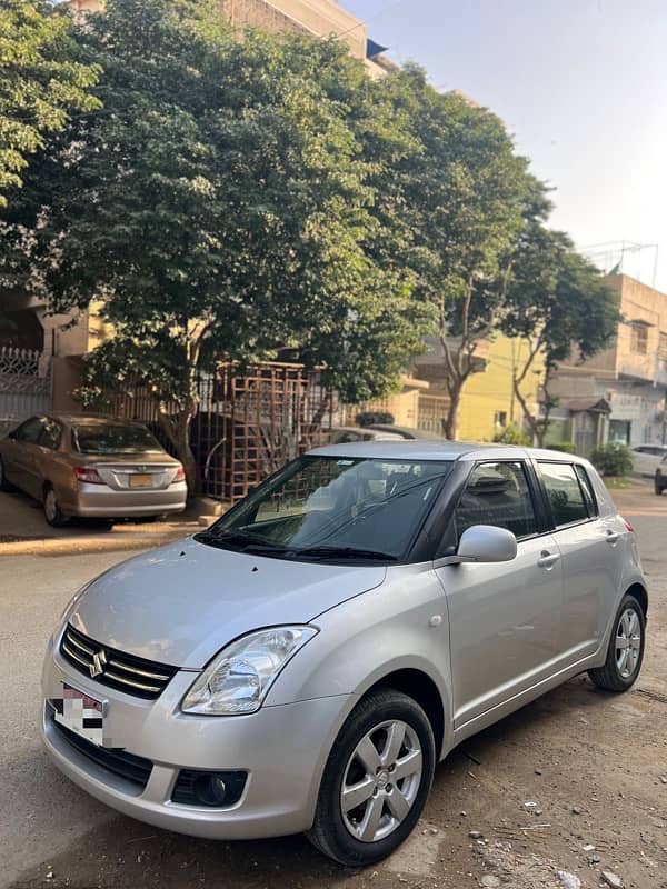 Suzuki Swift dlx 2019 0