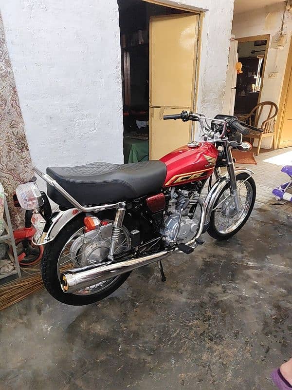 Honda 125 SE new condition 12