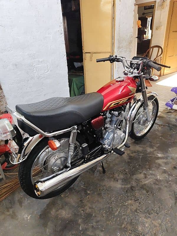 Honda 125 SE new condition 13