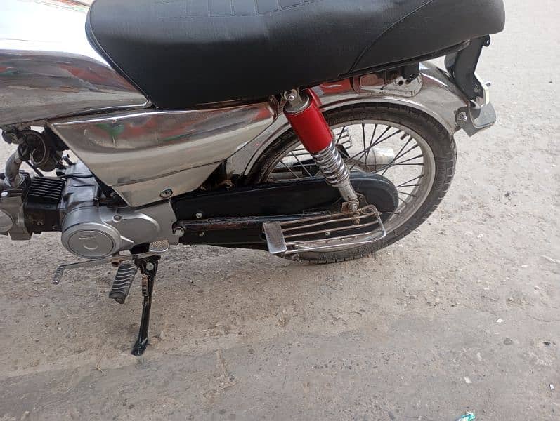 power bike 15 model Peshawar number bike all okay hai 6