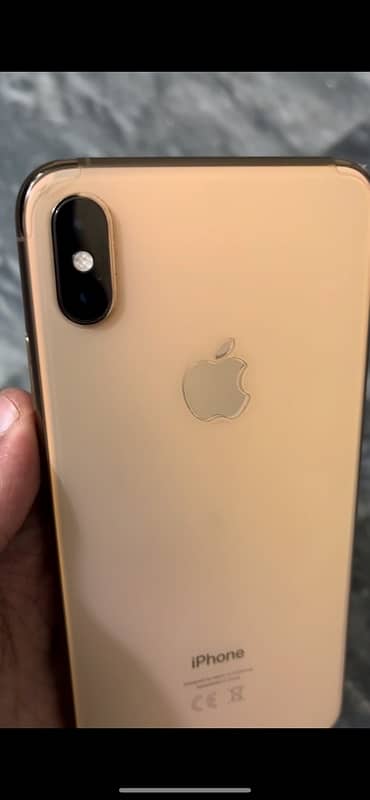 iPhone XS Max Gold Color PTA Approved 512 Memory 1