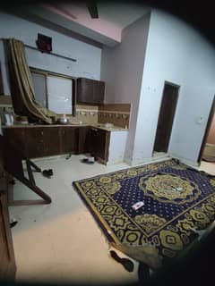 1 bed living flat availbe for rent near ucp and shokat khanum hospital