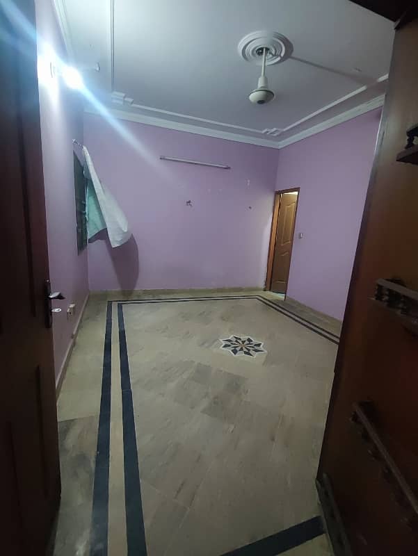 1 bed living flat availbe for rent near ucp and shokat khanum hospital 9