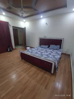 1 bedroom and lounge with kitchn for rent near to ucp and shokat khanum hos