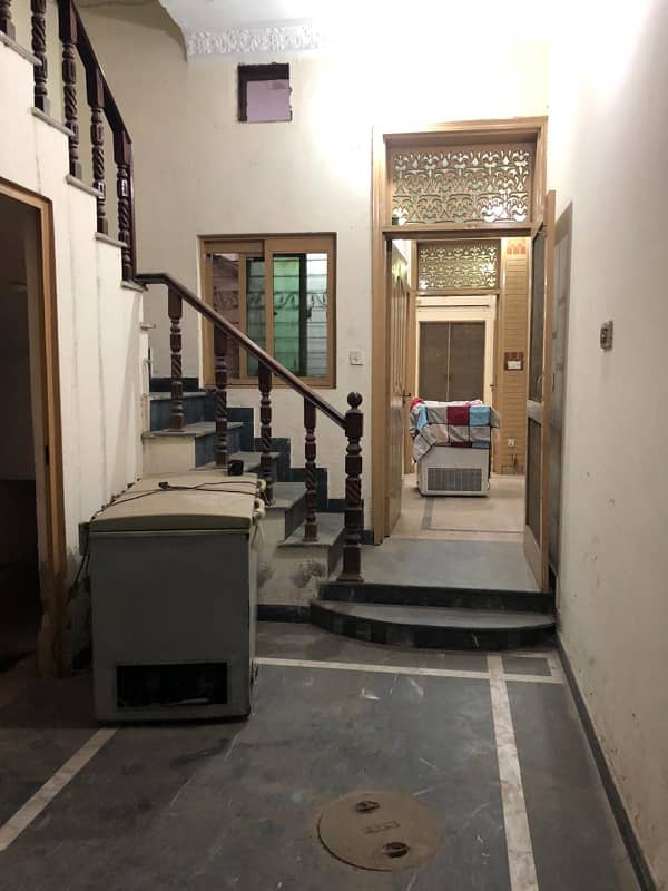 5 MARLA DOUBLE STOREY HOUSE FOR SALE AT THE PRIME LOCATION JOHAR TOWN LAHORE NEAR ALLAH HOO CHOCK 5