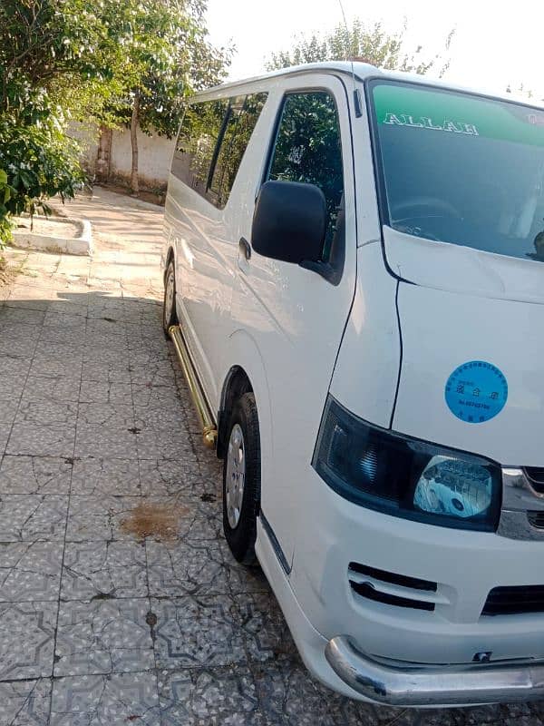 Toyota hiace 2011 Auto For sale urgent. 2