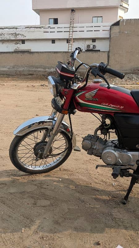 Honda CD 70 2002 Model 1