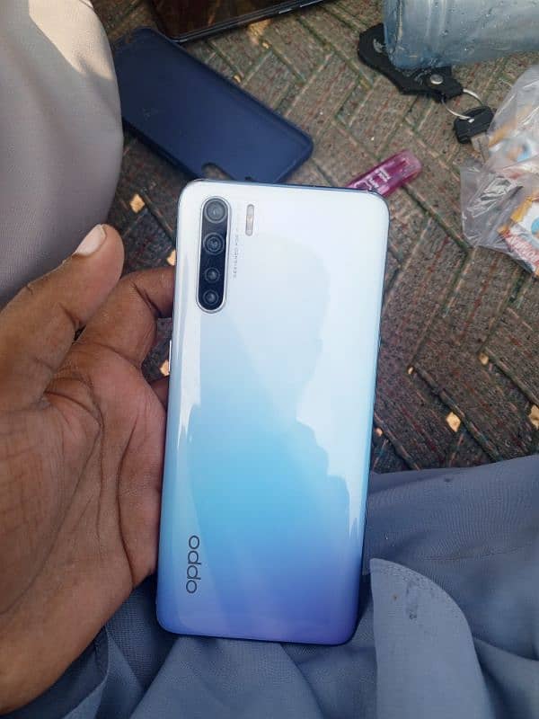 oppo f15 8/128 lush condition 2