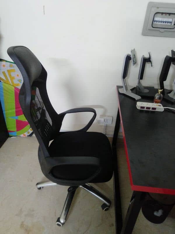 computer table and chairs for sale 3