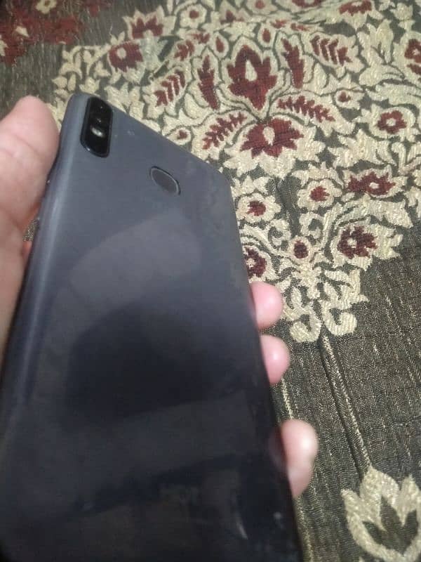 Infinix Hot 8  condition 10/10 3