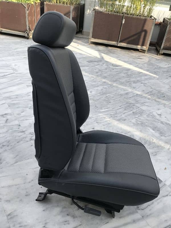 Jeep RKR Driver Side Seat 4