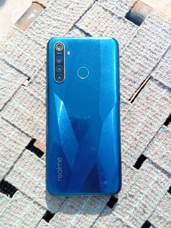 Realme 5 pro 8/128 0