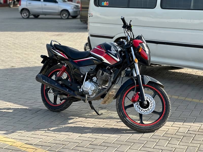 Honda cb 125f 2021 model black colour 0