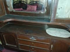 dressing table