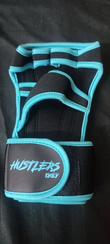 Original Hustlers Only workout gloves with wrist wraps 3