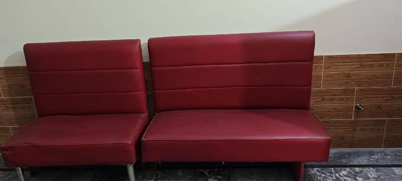 used sofa for sale 1 and half year used in restaurant 2