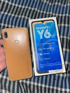 Huawei y 6 prime 32GB with box wattsapp: 03070405686