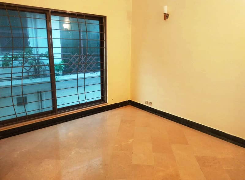 Separate Gate 01 Kanal 3 Bed Rooms Beautiful Upper Portion Available For Rent in DHA Phase 4 Lahore Cantt 8