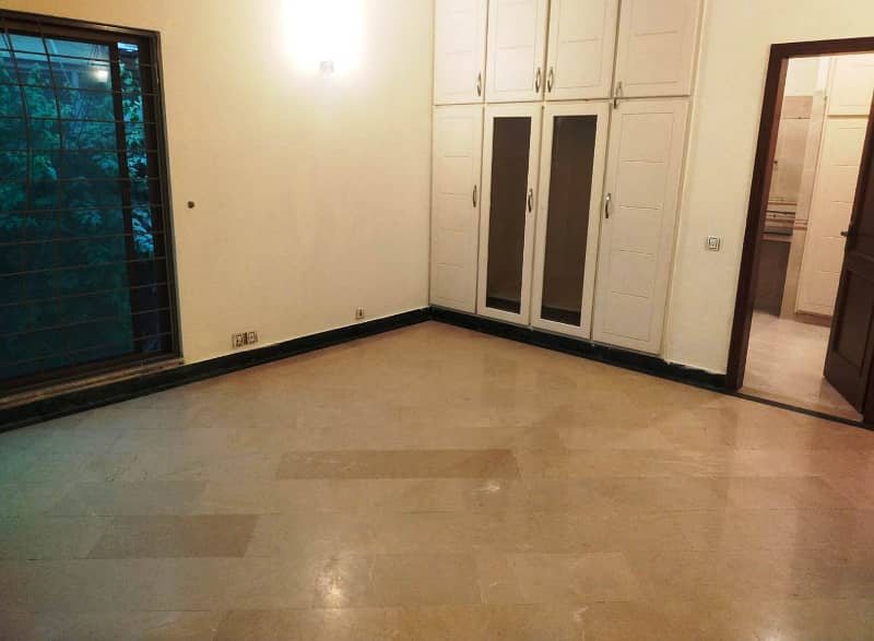 Separate Gate 01 Kanal 3 Bed Rooms Beautiful Upper Portion Available For Rent in DHA Phase 4 Lahore Cantt 14