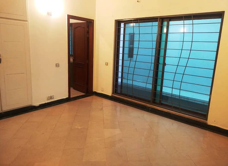 Separate Gate 01 Kanal 3 Bed Rooms Beautiful Upper Portion Available For Rent in DHA Phase 4 Lahore Cantt 17