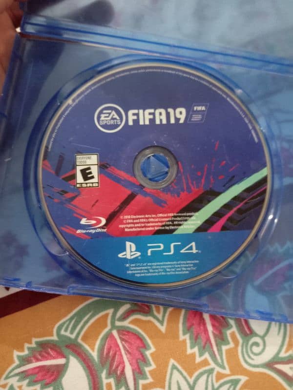 FIFA 19 DISC PS4 2