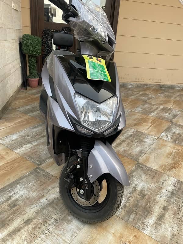 road King Electric Scooty 4