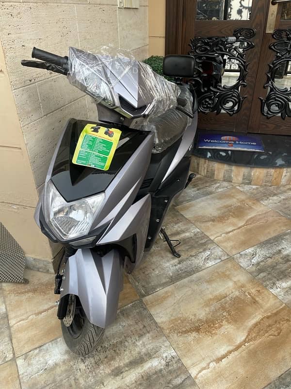 road King Electric Scooty 7