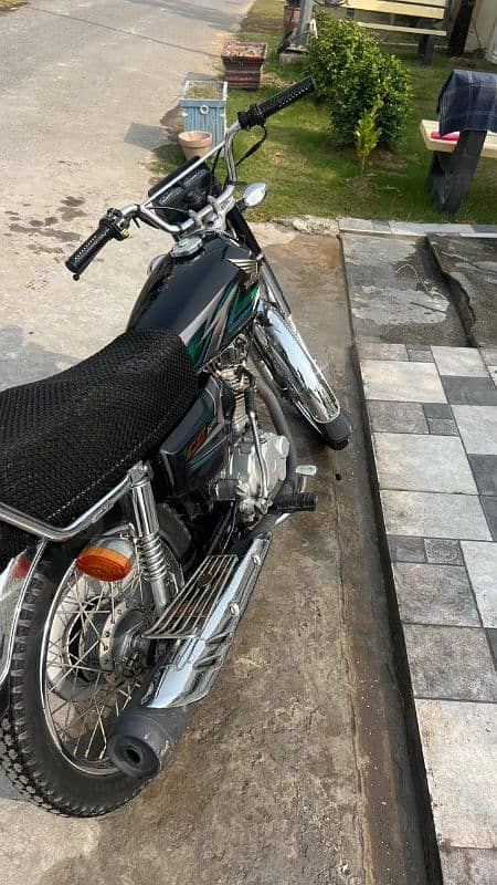 Honda cg 125 2023 model in good condition almost new 3