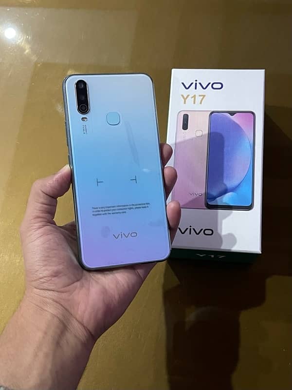 vivo y17. memory 8/256gb 0