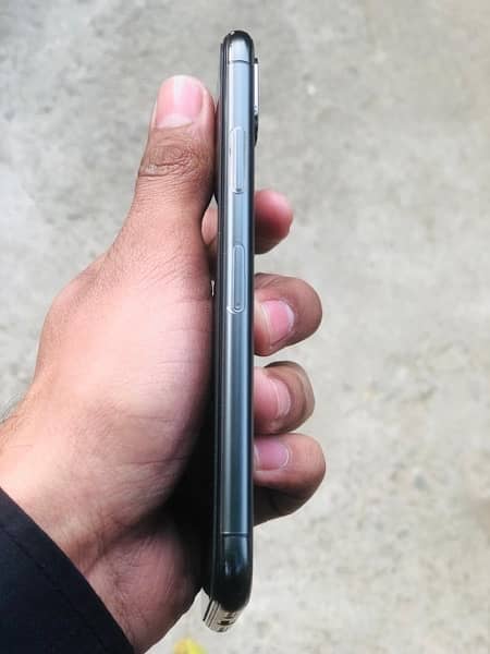 IPHONE X 64 gb Pta approved condition 10/10 3