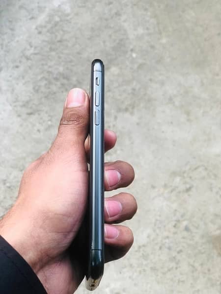 IPHONE X 64 gb Pta approved condition 10/10 4