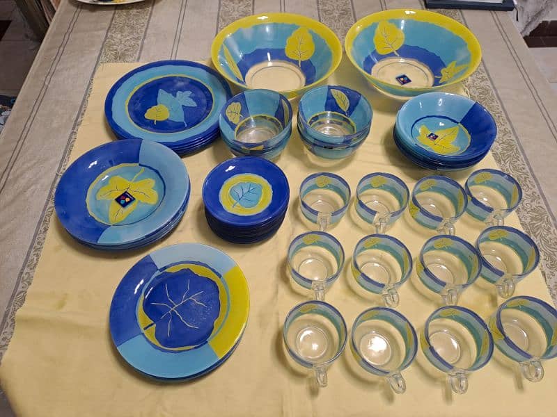 luminarc  dinner set at a reasonable price call on 03009000071 1