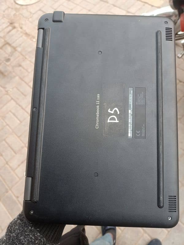 Dell Chromebook touchscreen 5 to 6 hours battery 5