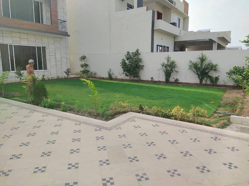 PIA Employees Housing Society 1 Kanal House Available For Sale 43