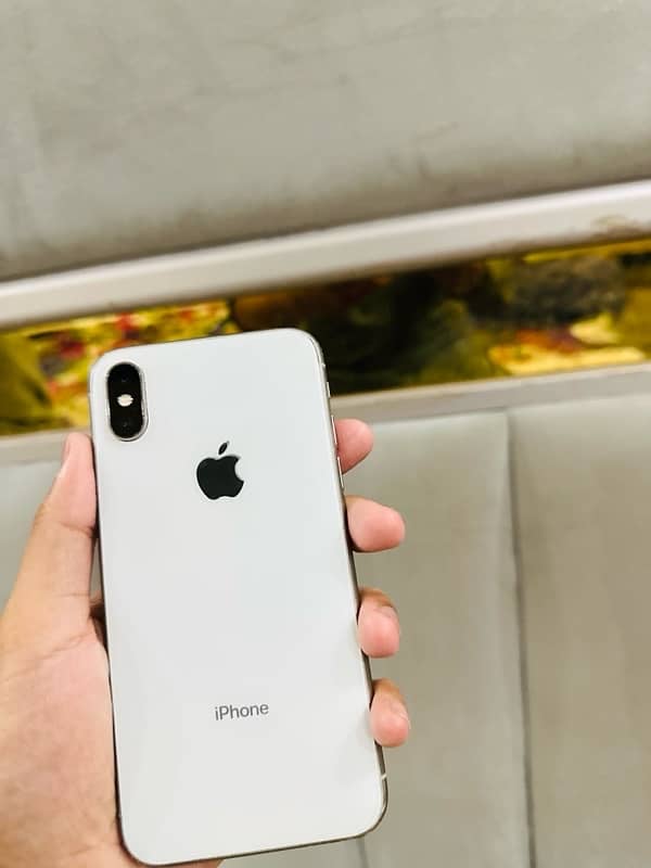 I phone X Offical approved 64gb with box 1