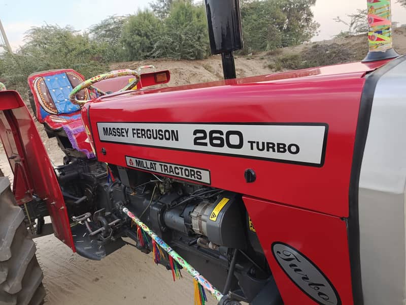 Tractor Massey Ferguson 260 model 2021 4