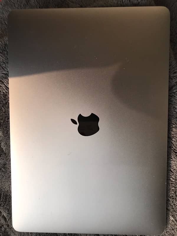 MacBook Pro 13-inch, 2017 3