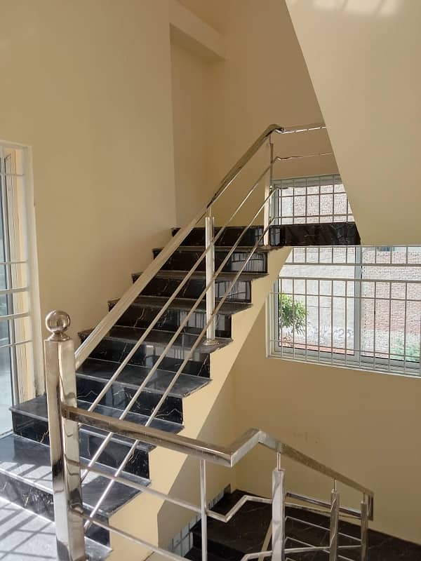 23 MARLA DOUBLE STORY HOUSE FOR SALE IN GARDEN TOWN MULTAN 18