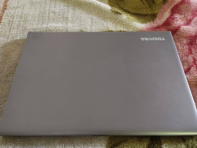 Toshiba portage z30a i5 4th gen  8gb ram 128gb ssd 3