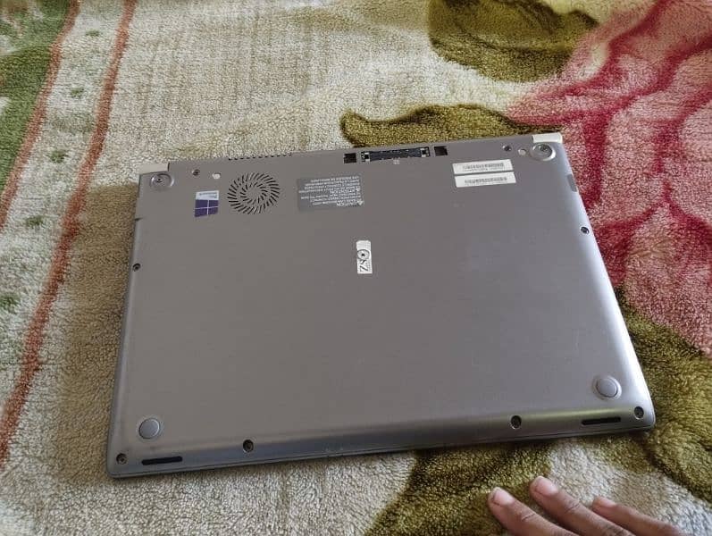 Toshiba portage z30a i5 4th gen  8gb ram 128gb ssd 7