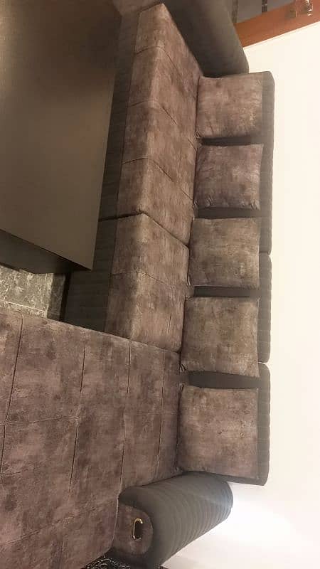 7 seater L shaped sofa 0