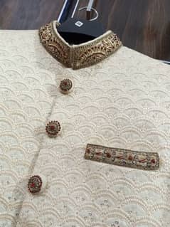 Sherwani With Kullah & Khussa