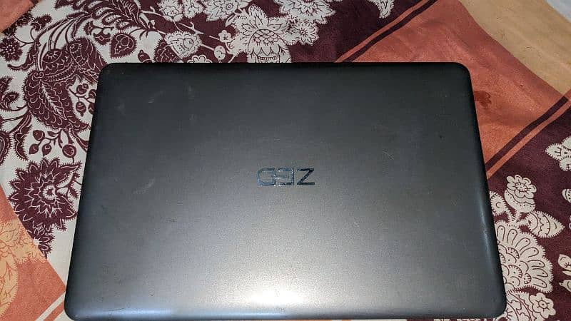 laptop zed chrome book 6