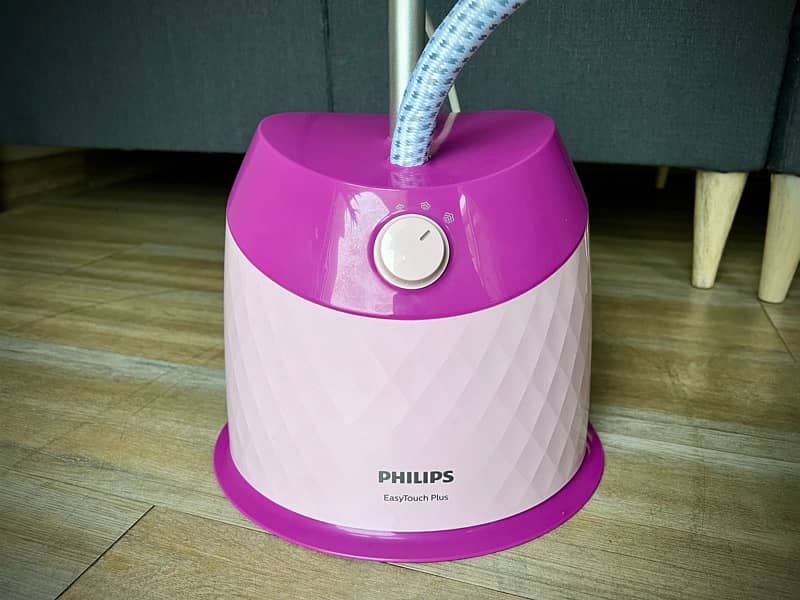 Phillips garment steamer 3