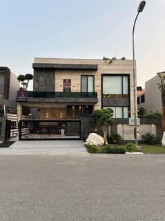 One Kanal Beautiful Modern Bungalow Available For Sale In DHA Phase 7 Lahore