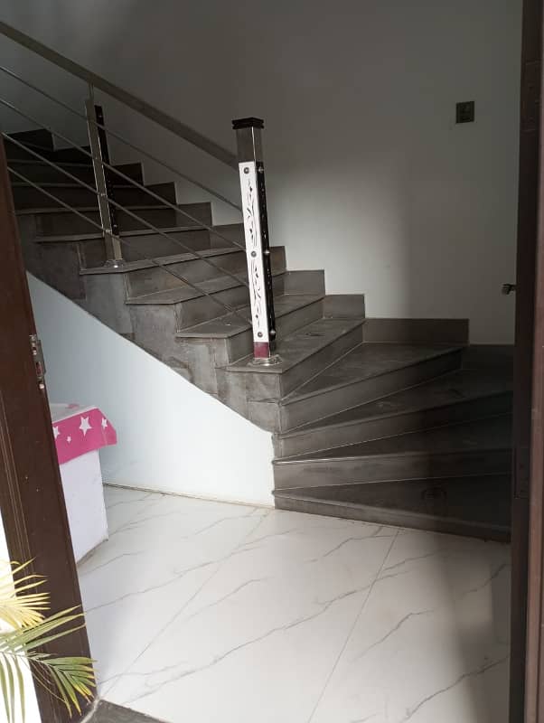 three bed dd 1st floor portion for rent inPIA society johar 10