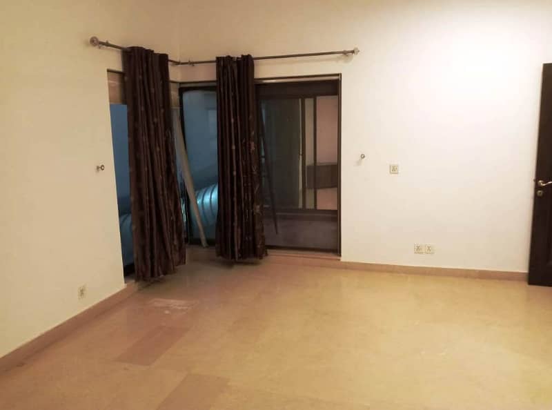 Separate Gate 01 Kanal 2 Bed Rooms with Drawing and Dinning Room Beautiful Upper Portion Available For Rent in DHA Phase 3 Lahore Cantt 6