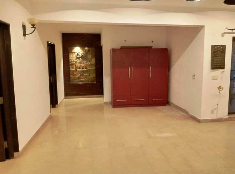 Separate Gate 01 Kanal 2 Bed Rooms with Drawing and Dinning Room Beautiful Upper Portion Available For Rent in DHA Phase 3 Lahore Cantt 11