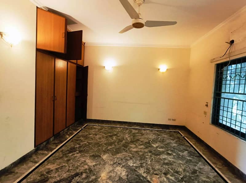 01 Kanal Beautifull House Available For Rent In DHA Lahore Cantt 8